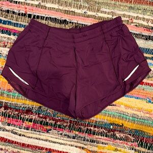 Lululemon Hotty Hot Shorts 2.5 in.